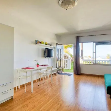 公寓 Pleasant In With Private Terrace 塔科龙特